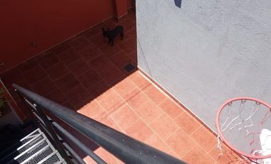 Departamento Tipo Casa en venta en Lanus Este