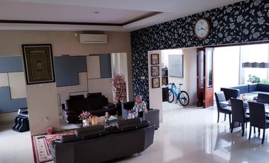 Townhouse Mewah & Murah di Kebayoran Height Bintaro Sektor 9 Kawasan Rapi Asri dg Security Gate