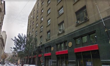 Local Comercial en Arriendo en Local en Morandé con Agustinas, Plaza de la Constitución, Santiago
