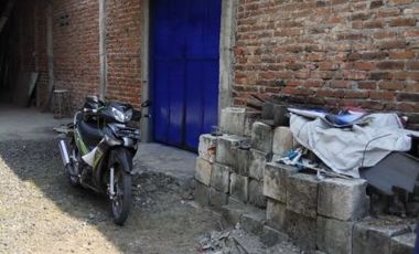 Gudang Dijual Raya Kepatihan Menganti Gresik KT