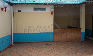 casa-local en arriendo en la playa. Cod A1511