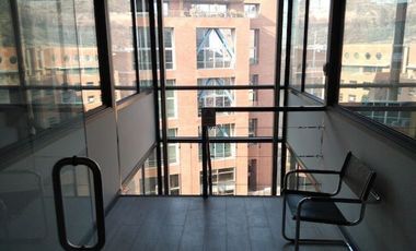 Amplia y Moderna Oficina en Ciudad Empresarial (UF 40 / m2)