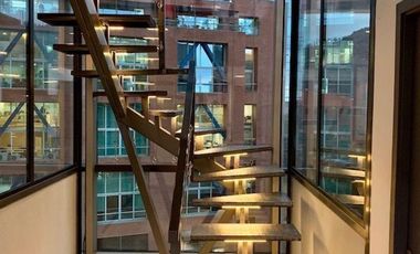 Amplia y Moderna Oficina en Ciudad Empresarial (UF 40 / m2)