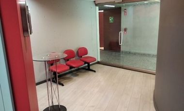 Amplia y Moderna Oficina en Ciudad Empresarial (UF 40 / m2)
