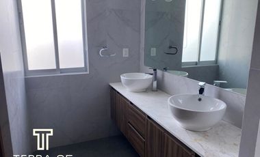 DEPARTAMENTO DE UN SOLO PISO CON OPCION DE DIVIDIR EN VENTA EN TECAMACHALCO