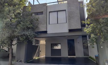 CASA EN VENTA ZONA CUMBRES