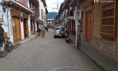casa-local en arriendo en parque. Cod A775386