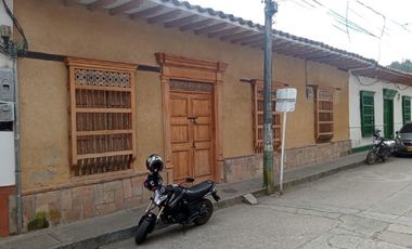 casa-local en arriendo en parque. Cod A775386