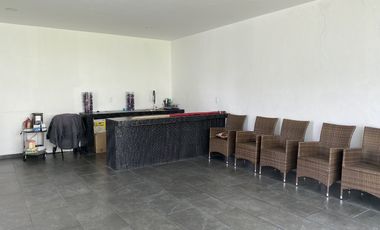 Exclusivo desarrollo con cancha de tenis