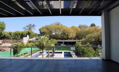 Exclusivo desarrollo con cancha de tenis