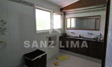 CAMPESTRE CELAYA: Espléndida y refinada residencia con vista al campo de golf.