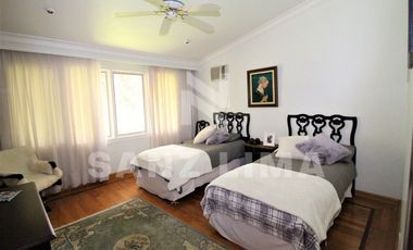 CAMPESTRE CELAYA: Espléndida y refinada residencia con vista al campo de golf.