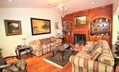 CAMPESTRE CELAYA: Espléndida y refinada residencia con vista al campo de golf.