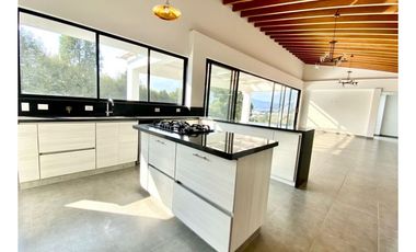 CASA CAMPESTRE EN VENTA, LA CEJA, ANTIOQUIA