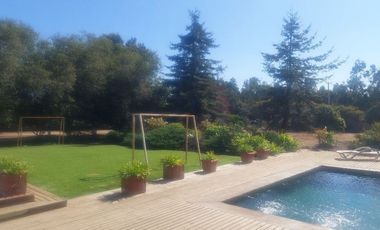 Linda y moderna casa mediterránea en parcela