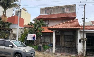 Casa para 2 Familias en venta en Wilde Centro