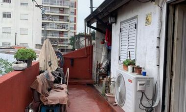 Casa para 2 Familias en venta en Wilde Centro