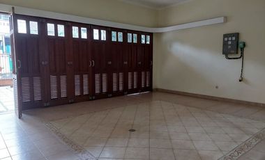 Disewakan Rumah Lux 2 lantai Sukahaji sayap Gegerkalong Bandung Utara