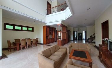 Disewakan Rumah Lux 2 lantai Sukahaji sayap Gegerkalong Bandung Utara
