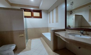 Disewakan Rumah Lux 2 lantai Sukahaji sayap Gegerkalong Bandung Utara