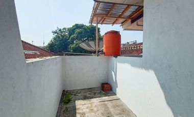 Di Sewakan Rumah Siap Huni 5 Kamar di Sayap Pungkur Bandung