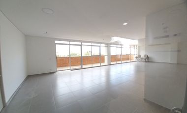 apartamento en arriendo en c.r arboleda campestre jacaranda piso 9. Cod A13834