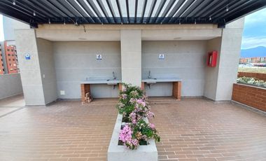 apartamento en arriendo en c.r arboleda campestre jacaranda piso 9. Cod A13834