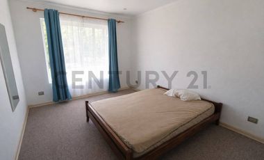 Casa en arriendo en San Juan de Pirque.