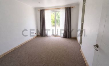 Casa en arriendo en San Juan de Pirque.