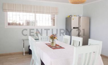 Casa en arriendo en San Juan de Pirque.