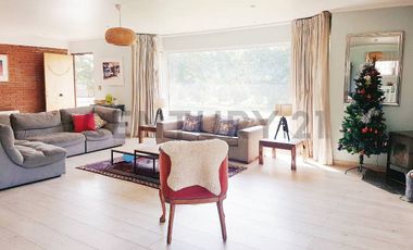 Casa en arriendo en San Juan de Pirque.