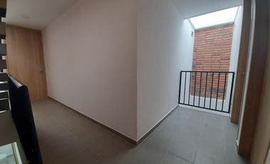 casa en venta en niza. Cod V2709