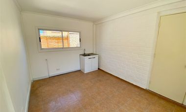 Casa en venta de 2 dorm. en Colina