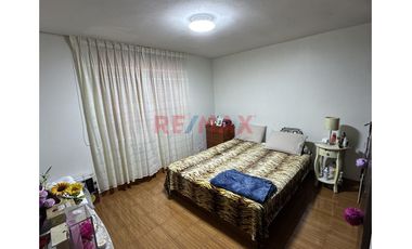 🏡🏢 Casa En Venta Con Parámetros Para 5 Pisos | 160 M² | San Juan De Miraflores | Excelente Inversión 💰📈