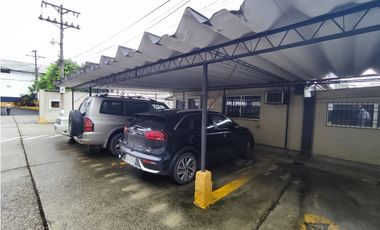 AV CARLOS JULIO SE VENDE PROPIEDAD 100% COMERCIAL