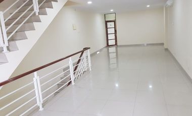 DIJUA/SEWA RUKO (Baru Renovasi Total) DI JL.SULTAN ISKANDAR MUDA ARTERI PONDOK INDAH JAKARTA SELATAN