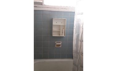 Depto de 2 amb. externo, vista frontal a la Plaza Alberdi y lateral al mar desde balcón.