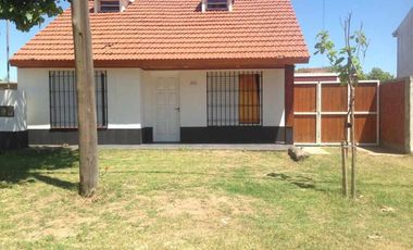 Chalet PH en venta en La Lucila del Mar