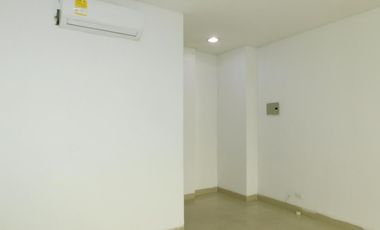 local en arriendo en santa lucia. Cod A84636