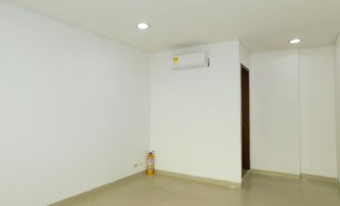 local en arriendo en santa lucia. Cod A84636