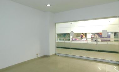 local en arriendo en santa lucia. Cod A84636