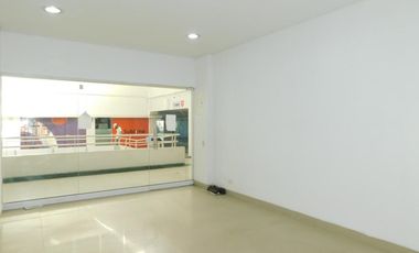 local en arriendo en santa lucia. Cod A84636