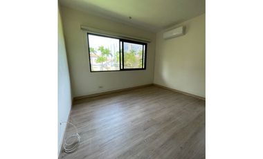 SE VENDE CASA EN COSTA DEL ESTE