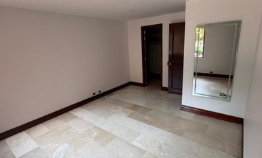 apartamento en arriendo en laureles. Cod A514381