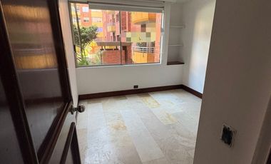 apartamento en arriendo en laureles. Cod A514381