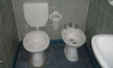 DEPARTAMENTO DE 2 AMBIENTES INTERNO CON COCHERA COMPARTIDA EN MAR DE AJÓ