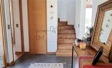 Casa en venta de 4 dorm. en Colina