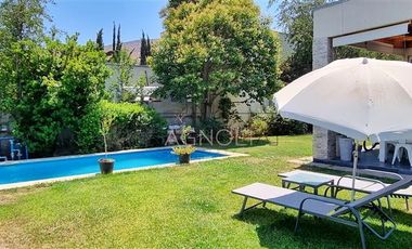 Casa en venta de 4 dorm. en Colina