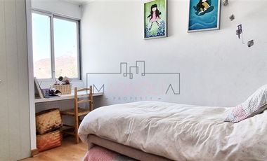 Casa en venta de 4 dorm. en Colina