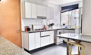 Casa en venta de 4 dorm. en Colina